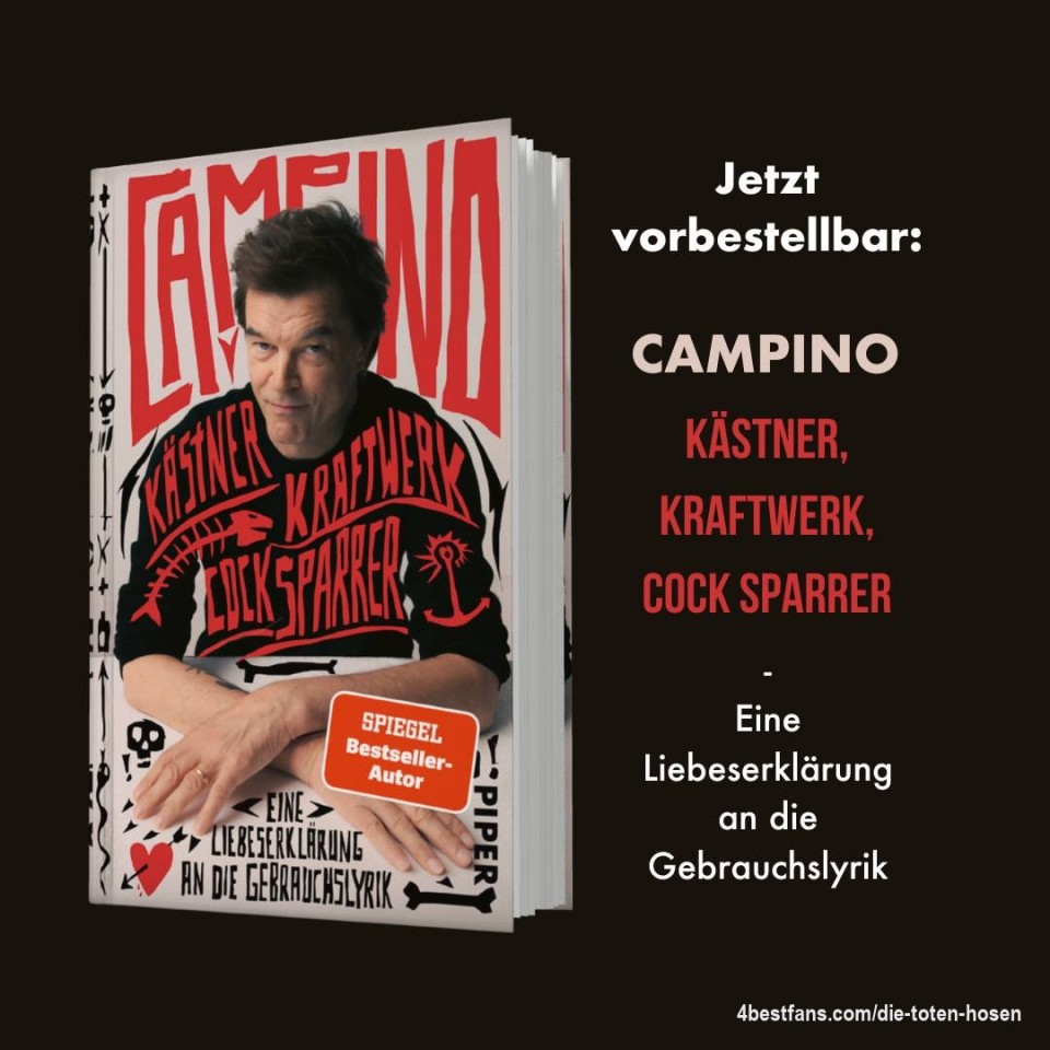 Neues Buch von Campino: "Kästner, Kraftwerk, Cock Sparrer. Eine Liebeserklärung an die Gebrauchslyrik" erscheint am 24.10.2024

Viele von euch haben sicherlich mitbekommen, dass Campino vor einigen Monaten eine Gastprofessur an der Heinrich-Heine-Universität Düsseldorf innehatte. Diese umfasste zwei Vorlesungen, deren zentrales Thema seine Liebe zur „Gebrauchslyrik“ war. Der Begriff „Gebrauchslyrik“ wurde von Erich Kästner geprägt und beschreibt eine Art von Poesie, die für den täglichen Gebrauch bestimmt ist. Aufgrund der begrenzten Kapazität des Hörsaals konnten jedoch nicht alle Interessierten an diesen Vorlesungen teilnehmen. Aus diesem Grund erscheint nun Campinos neues Buch "Kästner, Kraftwerk, Cock Sparrer. Eine Liebeserklärung an die Gebrauchslyrik".

Dieses Buch richtet sich an alle, die sich für Campinos Lieblingsgedichte und -texte sowie deren Einfluss auf die Musik der Toten Hosen interessieren. Besonders diejenigen, die es nicht nach Düsseldorf geschafft haben, werden dieses Werk zu schätzen wissen. Campinos zweites Buch ist eine fesselnde Reise durch die deutsche Zeitgeschichte. Es behandelt Themen wie Lyrik, das Schreiben von Liedern und die Wirkung von Musik.

Campino stellt sowohl die Werke hochgeschätzter Kollegen und Vorbilder als auch die eigenen Texte vor, die in den letzten vierzig Jahren entstanden sind. Dabei wird er zwangsläufig politisch und persönlich, berichtet über Düsseldorf und die Kunst, den Einfluss des englischen Punks, die deutsche Nazi-Vergangenheit und das eigene Älterwerden.

Der Band enthält alle in Düsseldorf vorgetragenen Songs und Gedichte und wird durch exklusive neue Texte und Passagen ergänzt. "Kästner, Kraftwerk, Cock Sparrer. Eine Liebeserklärung an die Gebrauchslyrik" kann ab sofort im Shop vorbestellt werden – signierte Exemplare sind erhältlich, solange der Vorrat reicht! Besucht den Shop unter (https://shop.dietotenhosen.de/) und sichert euch euer Exemplar.